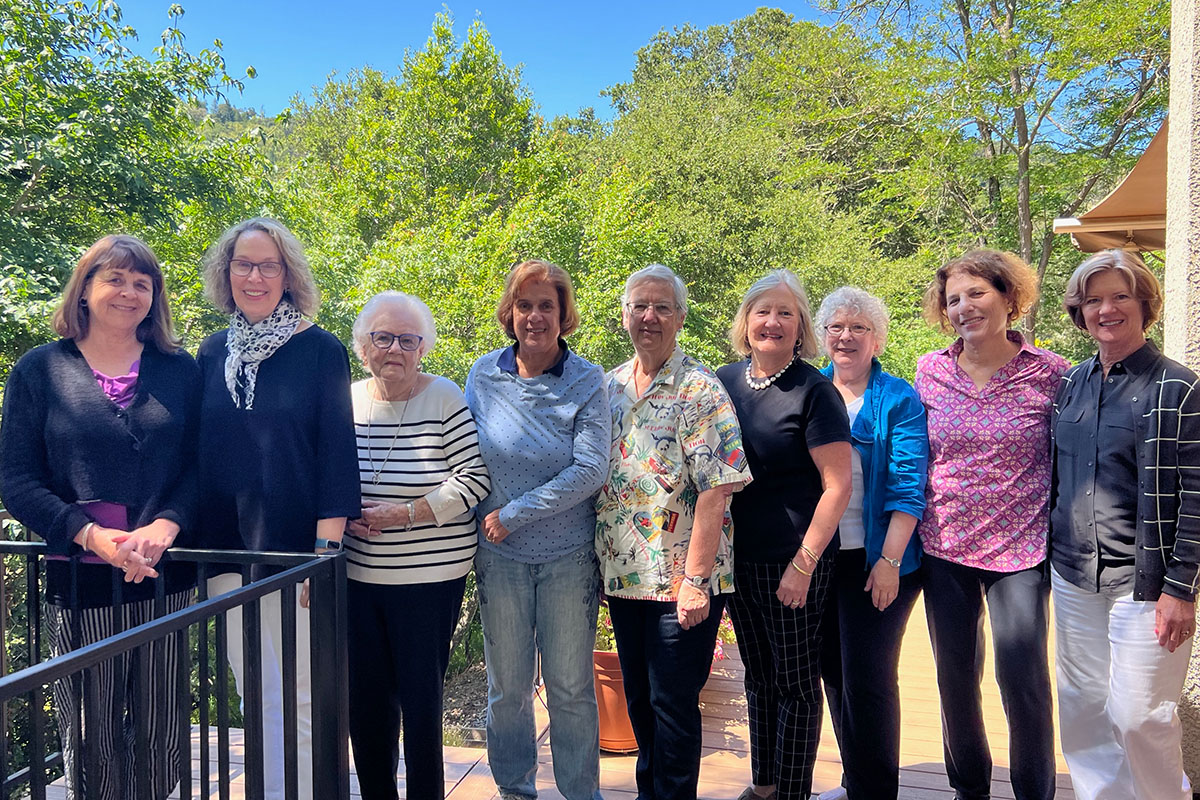 About Us - The Friends of the Orinda Library team