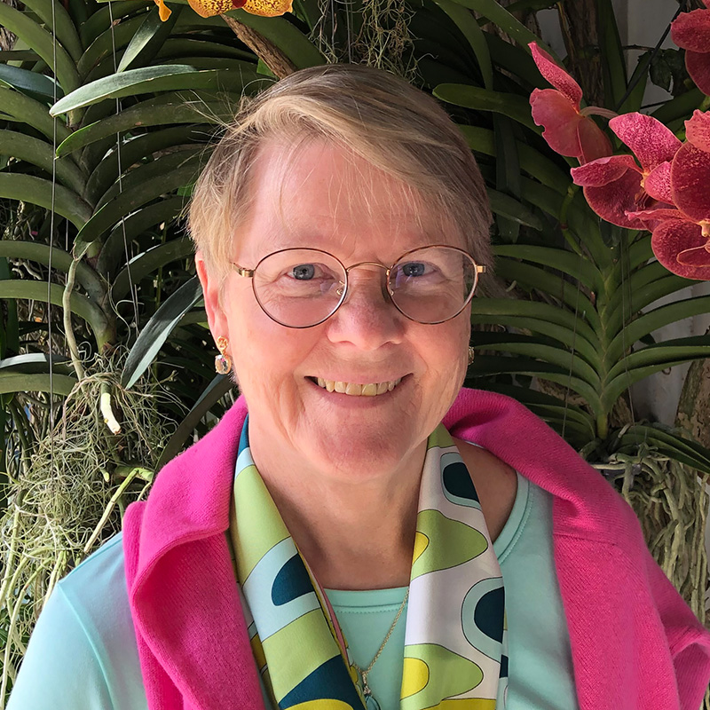 Linda Landau, Treasurer