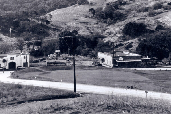 In 1925, the Orinda Library occupied a four-shelf bookshelf in the Orinda Store